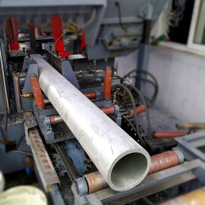 6063 UNS A97050 7050 Alüminyum Yuvarlak Boru 7075 Ekstrüde Alüminyum Boru 2M