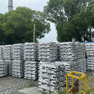 Al99.70 Alüminyum Külçeler A7 800 X 180 X 90mm Alüminyum Hurdayı Külçelere Eritmek İçin