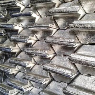 AISI Çinko Alaşımı Ingotları 50 kg 25 ton Yüksek Saflık 99.995% ~ 99.99%